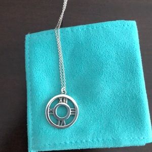Atlas medallion circle necklace
